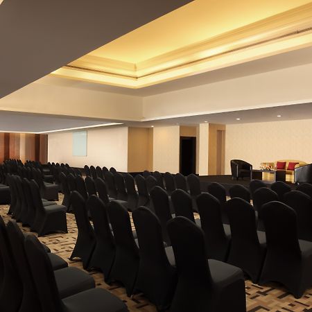 โรงแรมแกรนด์เคมาง จาการ์ตา ภายนอก รูปภาพ
